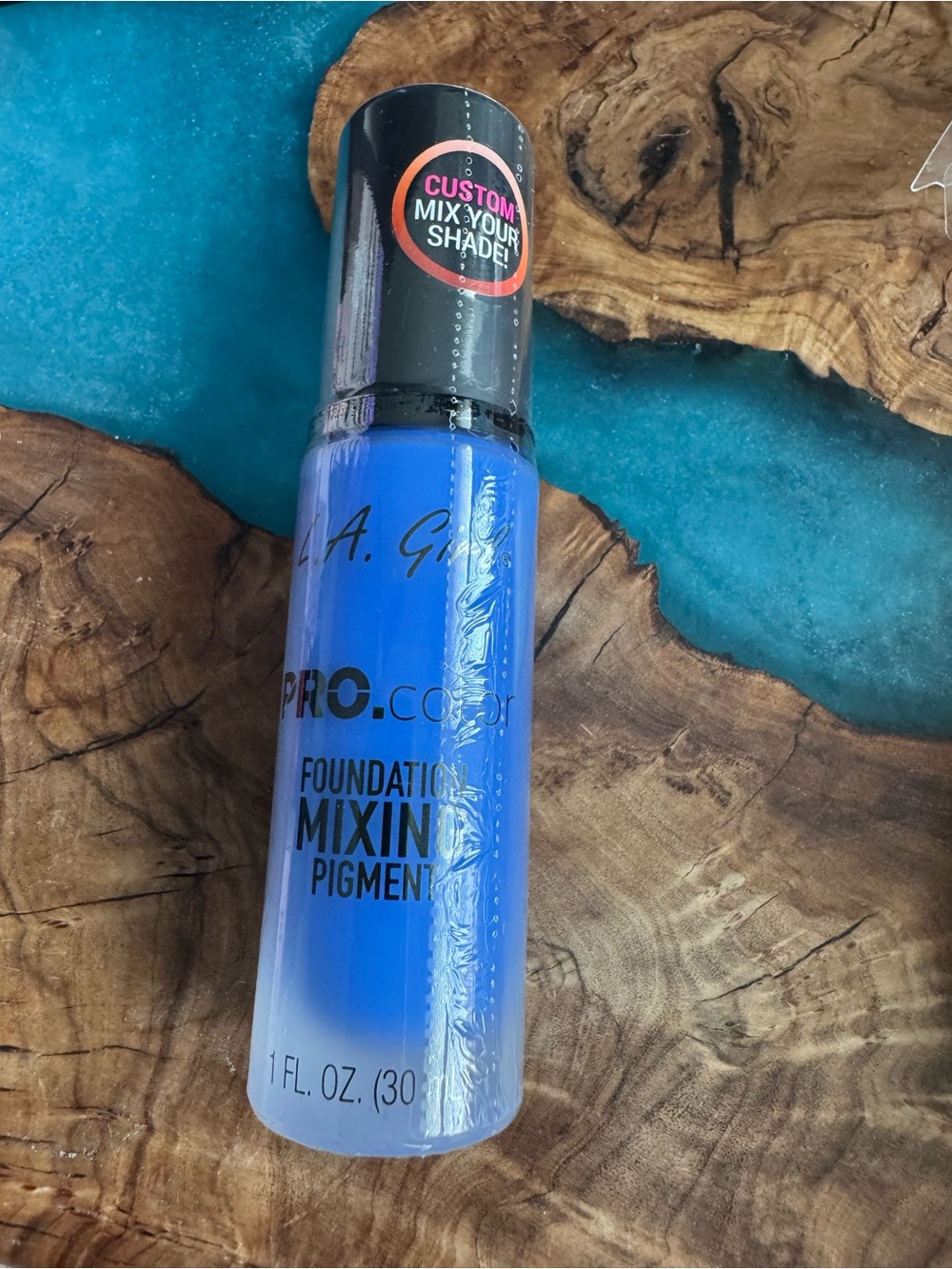 LA Girl Blue Foundation Mixing Pigment Bottle